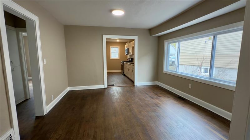 1969 N 30th St, Kansas City, KS 66104