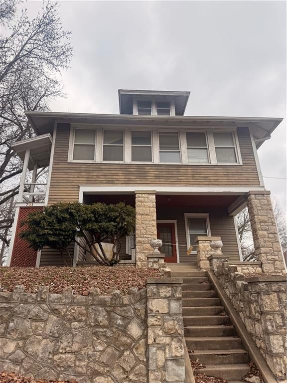 701 Mcdonald St, St Joseph, MO 64505