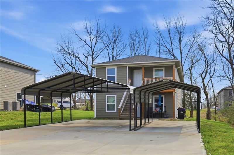 133 Water St, Warrensburg, MO 64093