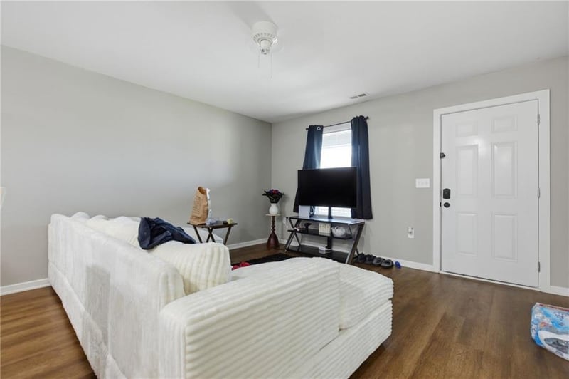 133 Water St, Warrensburg, MO 64093