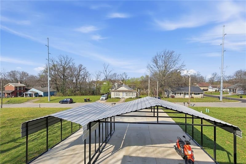 133 Water St, Warrensburg, MO 64093