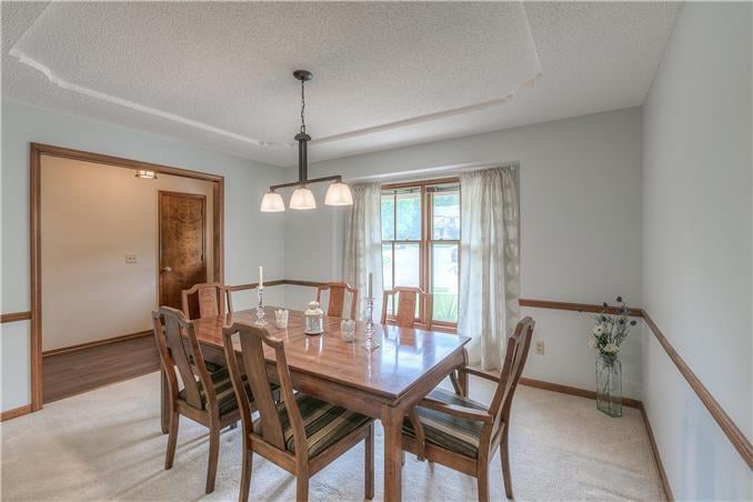 7623 Slater St, Overland Park, KS 66204