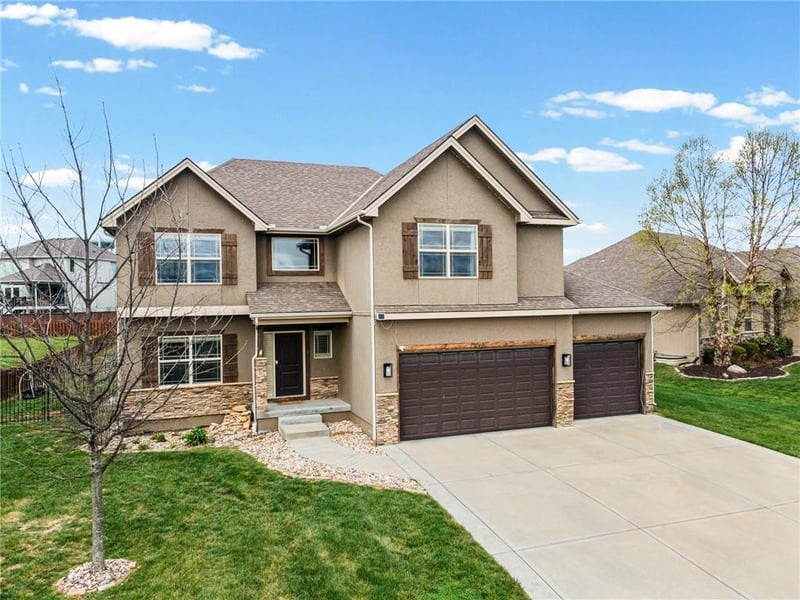1058 Conch Way, Lee's Summit, MO 64064