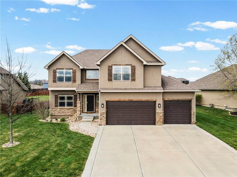 1058 Conch Way, Lee's Summit, MO 64064