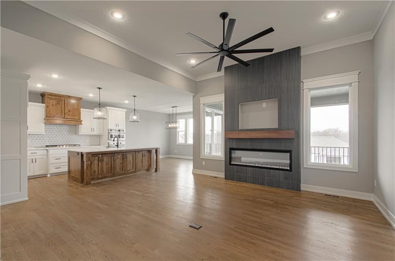 2316 Larkspur Ln, Kearney, MO 64060
