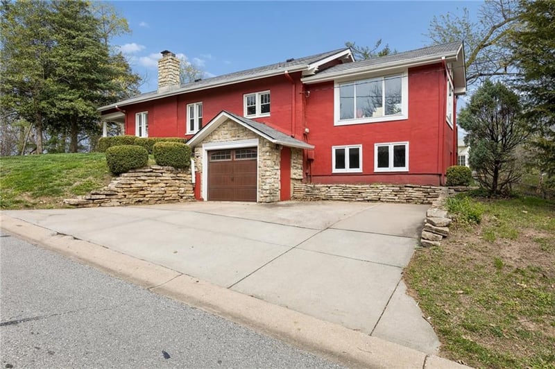 203 Ridge Ave, Liberty, MO 64068