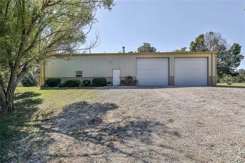 406B 21000 Rd, Cherryvale, KS 67335