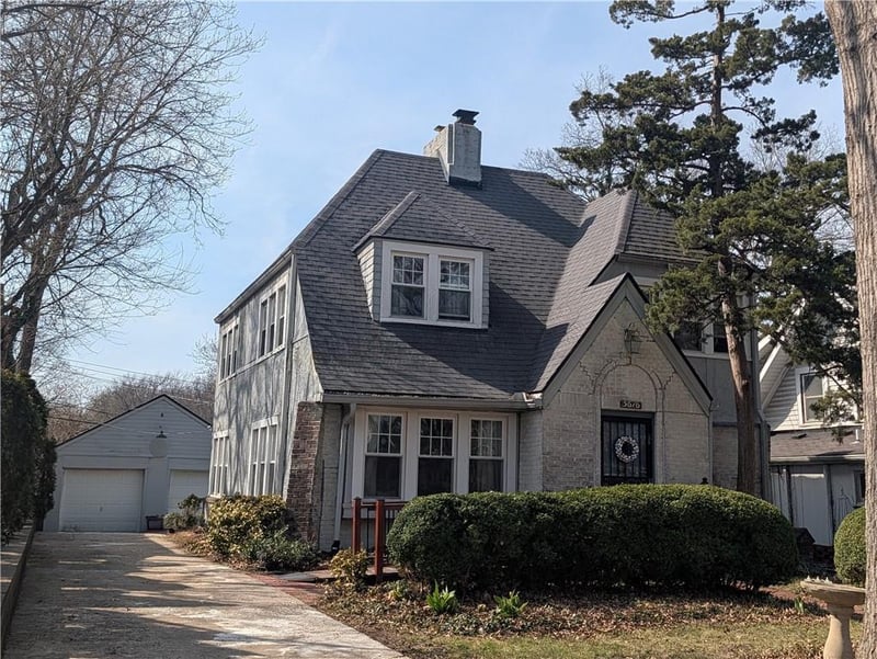 5616 Wyandotte St, Kansas City, MO 64113