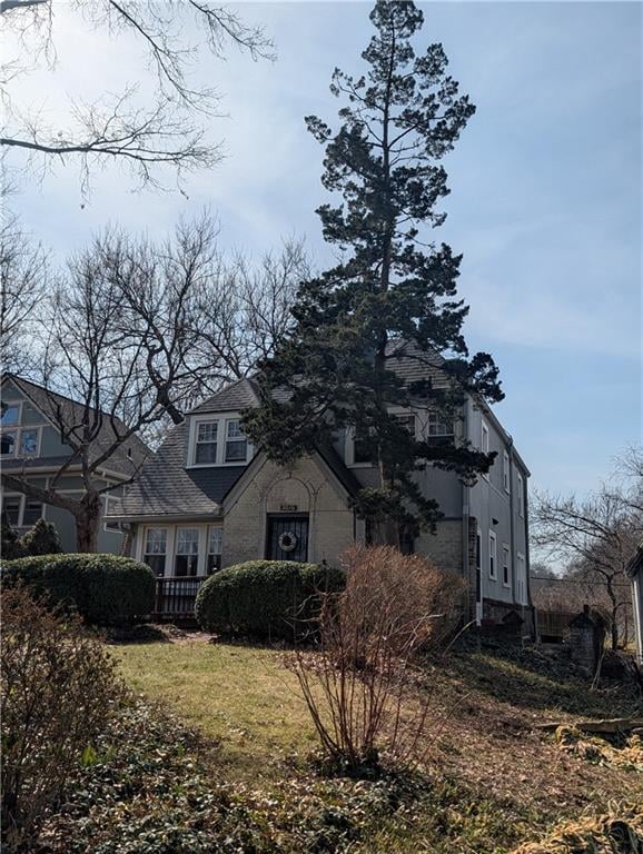 5616 Wyandotte St, Kansas City, MO 64113