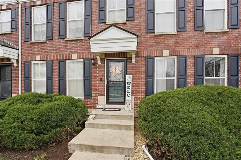 3474 SW Wysteria Ter, Lee's Summit, MO 64082