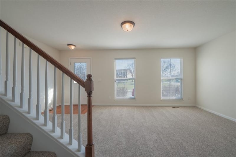 8112 Drury Ave, Kansas City, MO 64119