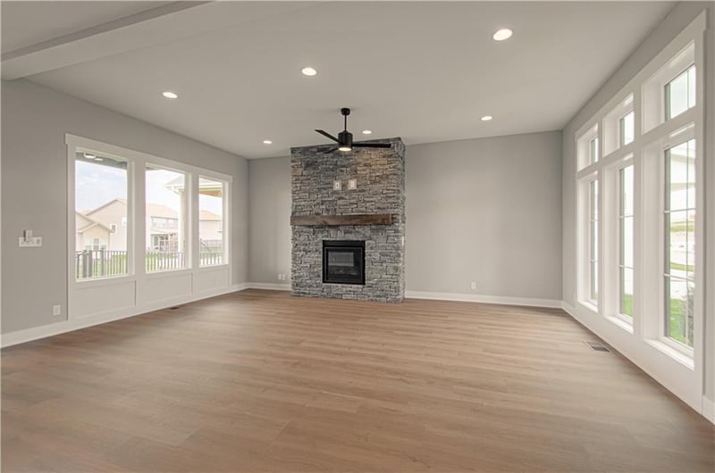 17218 S Heatherwood St, Olathe, KS 66062