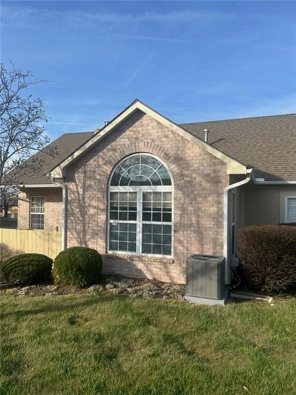 1928 139th St, Leawood, KS 66224