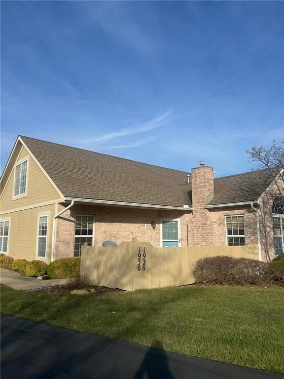 1928 139th St, Leawood, KS 66224