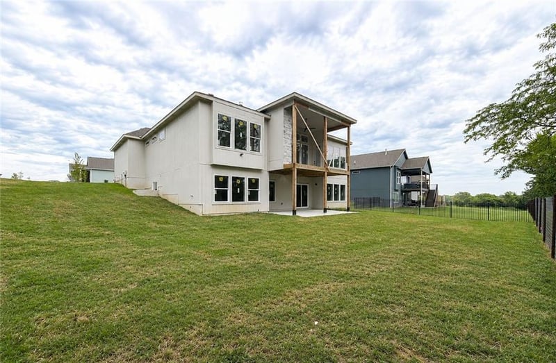 24875 W 145th Pl, Olathe, KS 66061