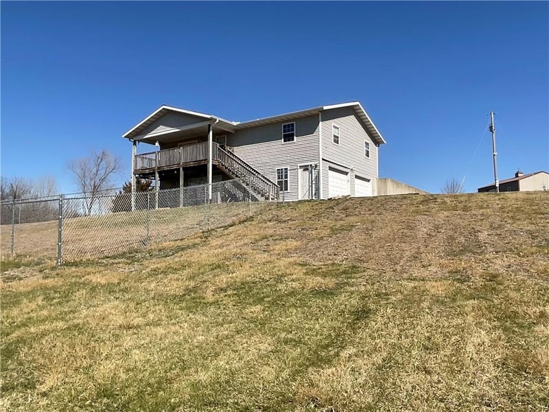 7250 SE Bobby Rd, Cameron, MO 64429