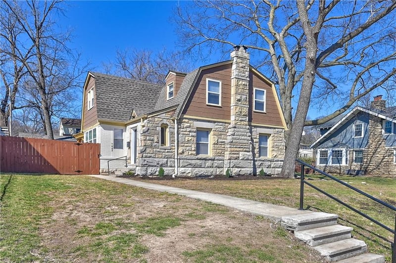 7442 Paseo Blvd, Kansas City, MO 64131