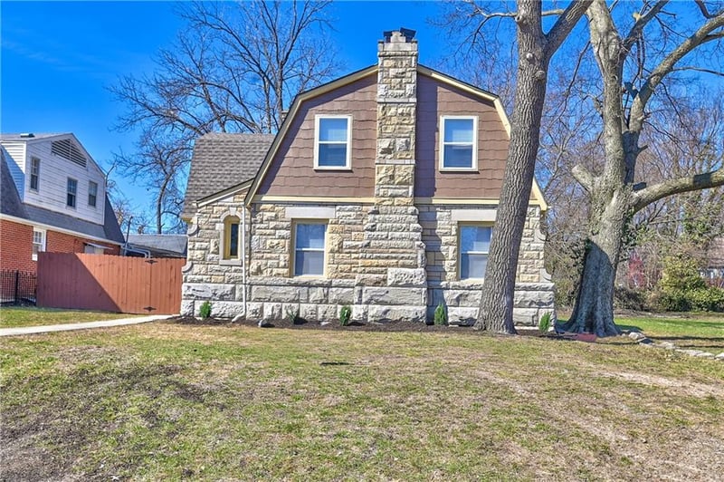 7442 Paseo Blvd, Kansas City, MO 64131