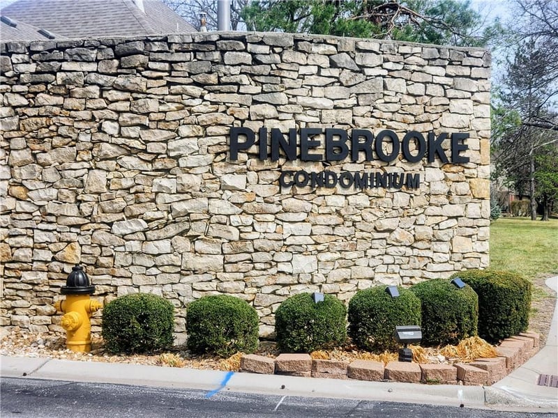 10217 Conser St, Overland Park, KS 66212