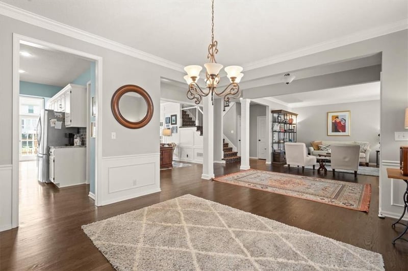 8810 147th Ter, Overland Park, KS 66221