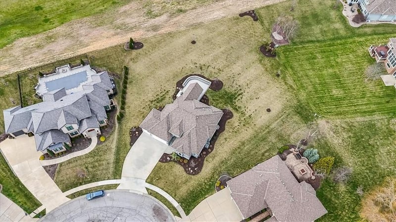 10008 Revere Ct, Kansas City, MO 64154