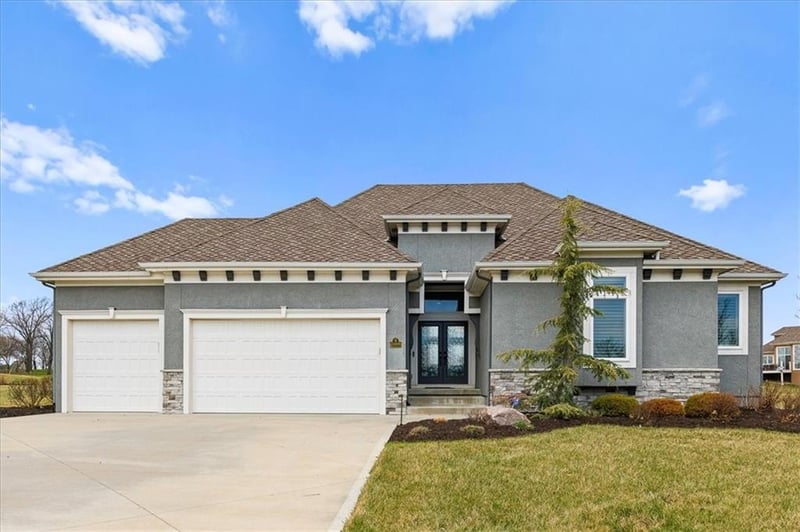 10008 Revere Ct, Kansas City, MO 64154