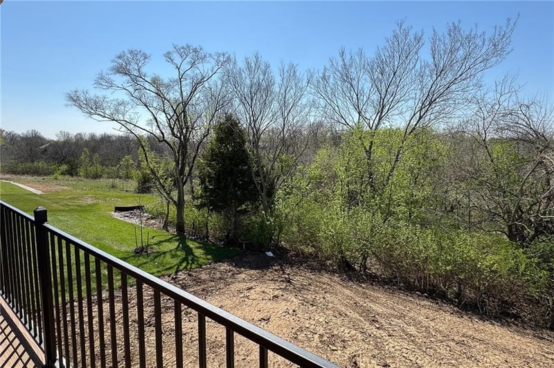 9938 Brockway St, Lenexa, KS 66220