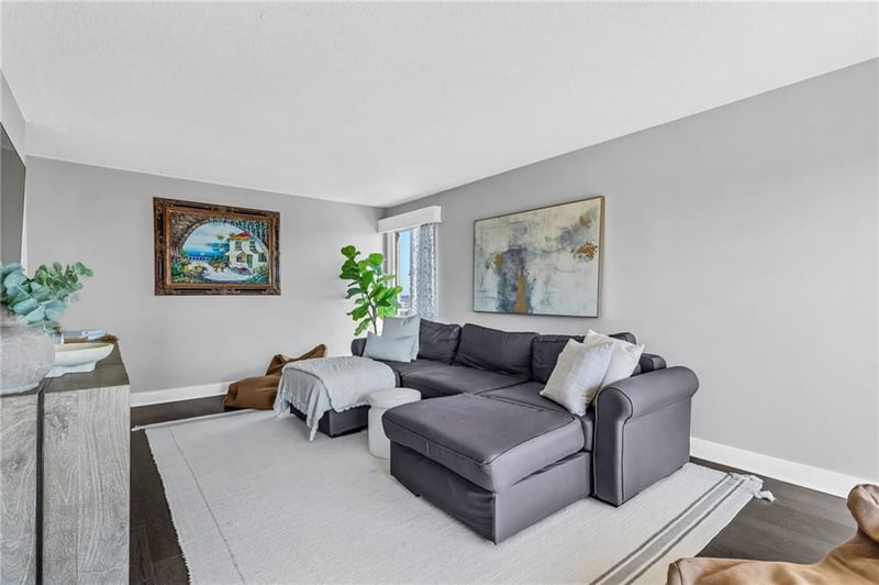 2510 Grand Blvd #2301, Kansas City, MO 64108