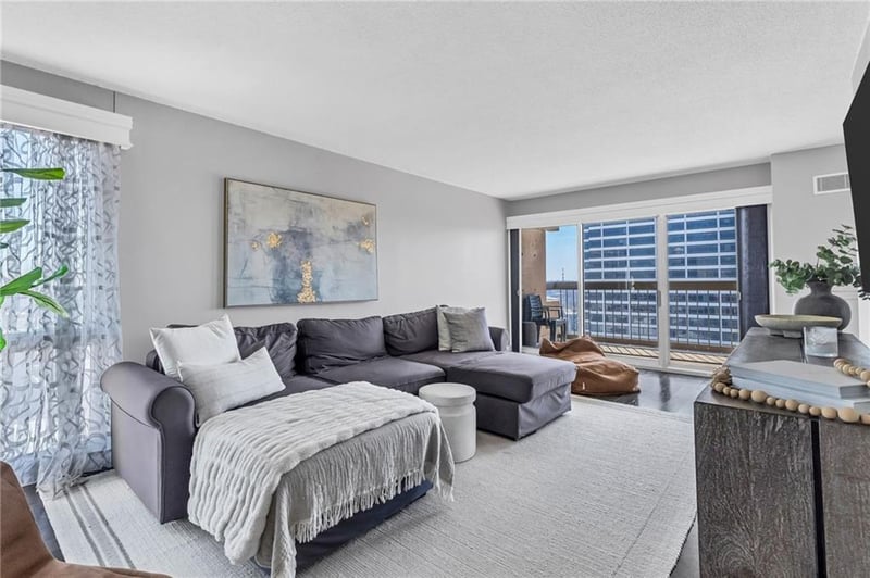 2510 Grand Blvd #2301, Kansas City, MO 64108