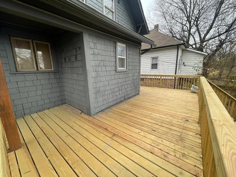 1025 Waverly Ave, Kansas City, KS 66104