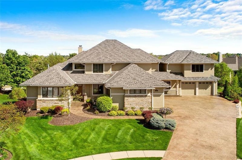 14105 Stearns St, Overland Park, KS 66221