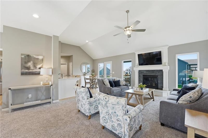 10202 Quincy Ave, Kansas City, MO 64156