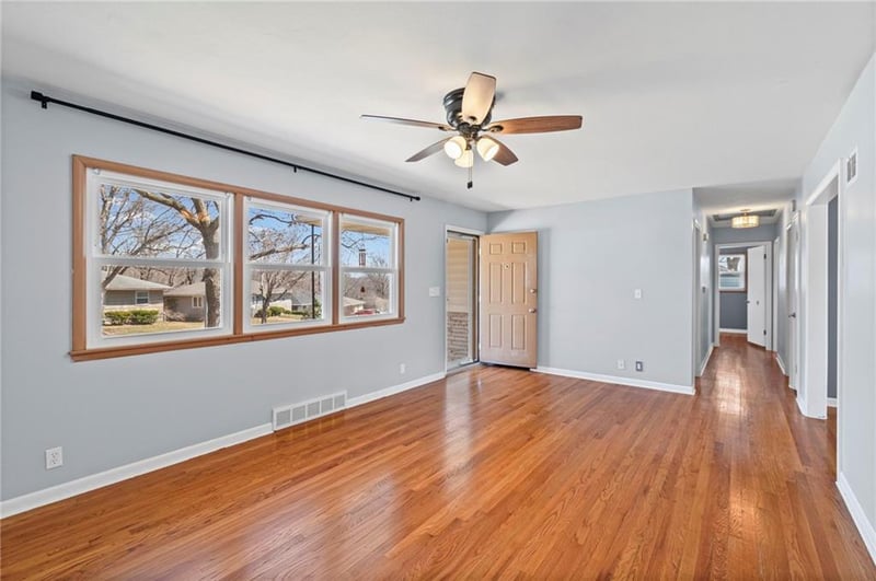 12905 54 Ter, Kansas City, MO 64133