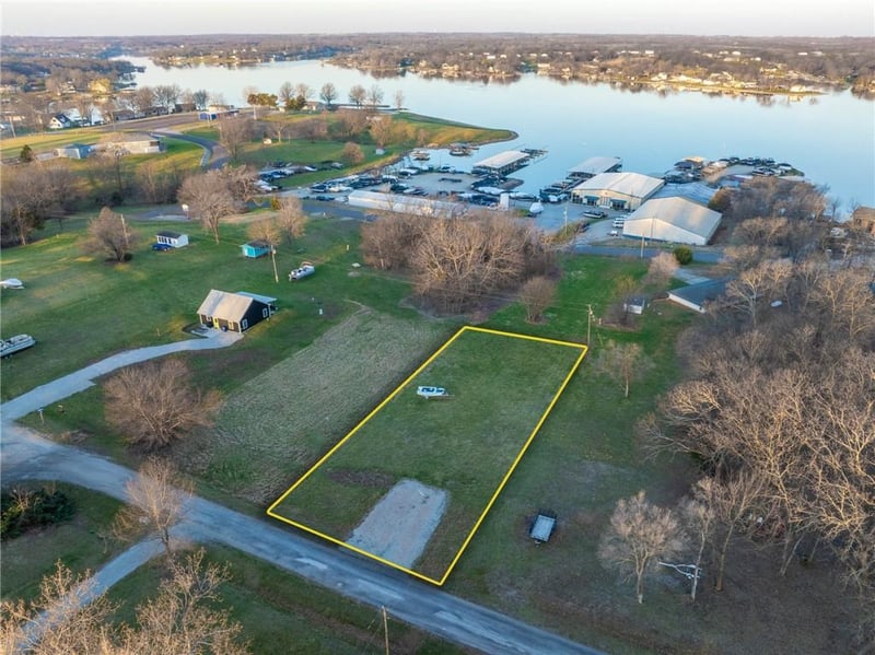 Lot 2901 Whitecap Dr, Gallatin, MO 64640