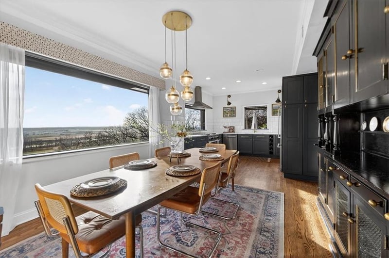 3718 Briarcliff Rd, Kansas City, MO 64116