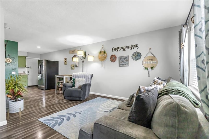 1019 Jan Mar St, Olathe, KS 66061