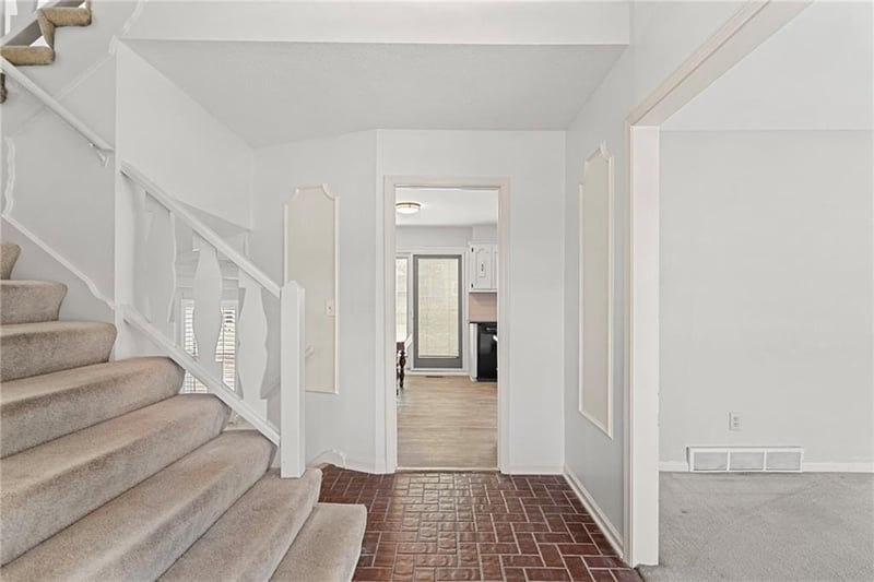 11618 Cherry St, Kansas City, MO 64114
