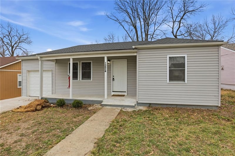 1224 NE 43rd Ter, Kansas City, MO 64116