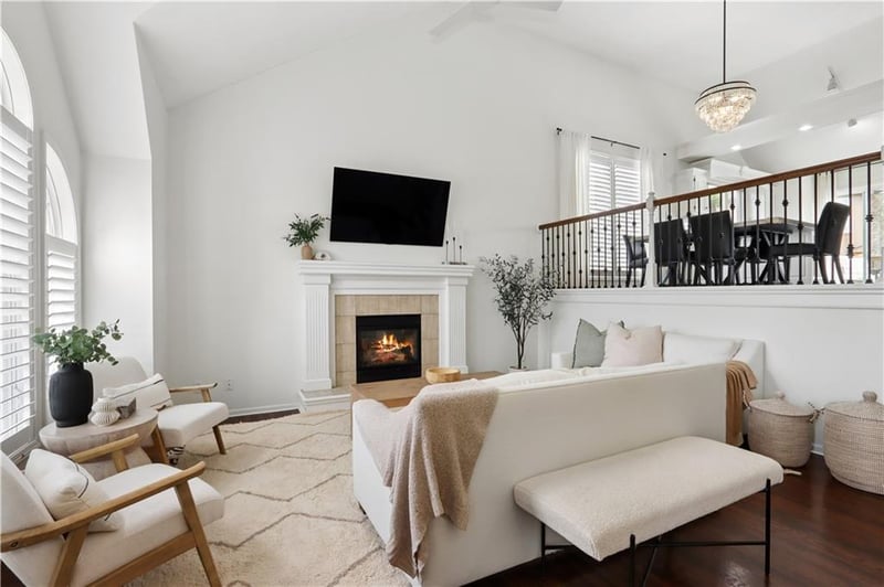101 Misty Meadow Ln, Lee's Summit, MO 64064