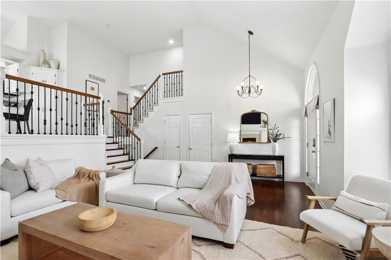 101 Misty Meadow Ln, Lee's Summit, MO 64064