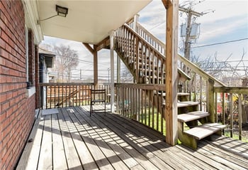 37 E 32nd St, Kansas City, MO 64111