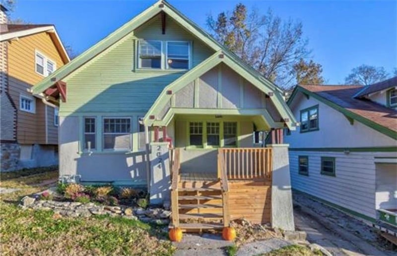 2024 48th Ter, Kansas City, MO 64130