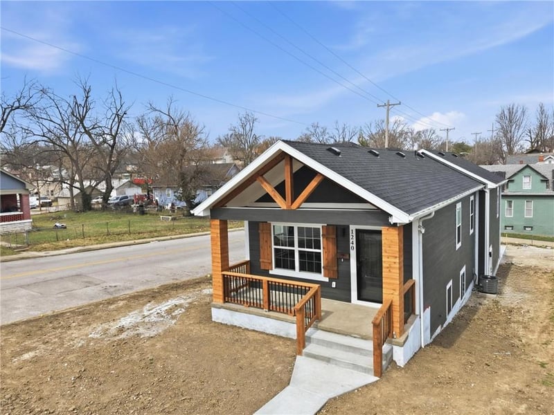 1240 Riverview Ave, Kansas City, KS 66102