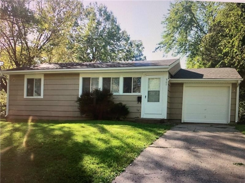 907 61st Ter, Kansas City, MO 64118