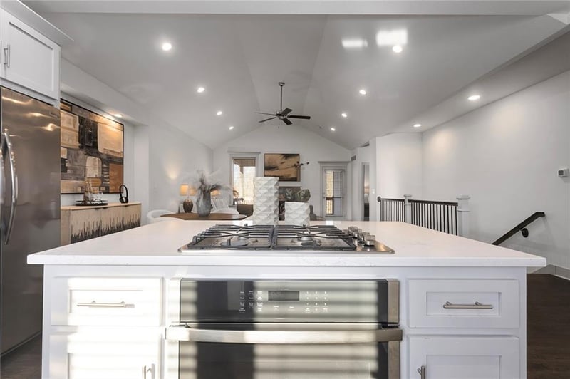 630 110th St, Kansas City, MO 64155