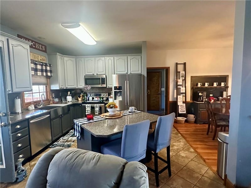 425 S Pine St, Ottawa, KS 66067
