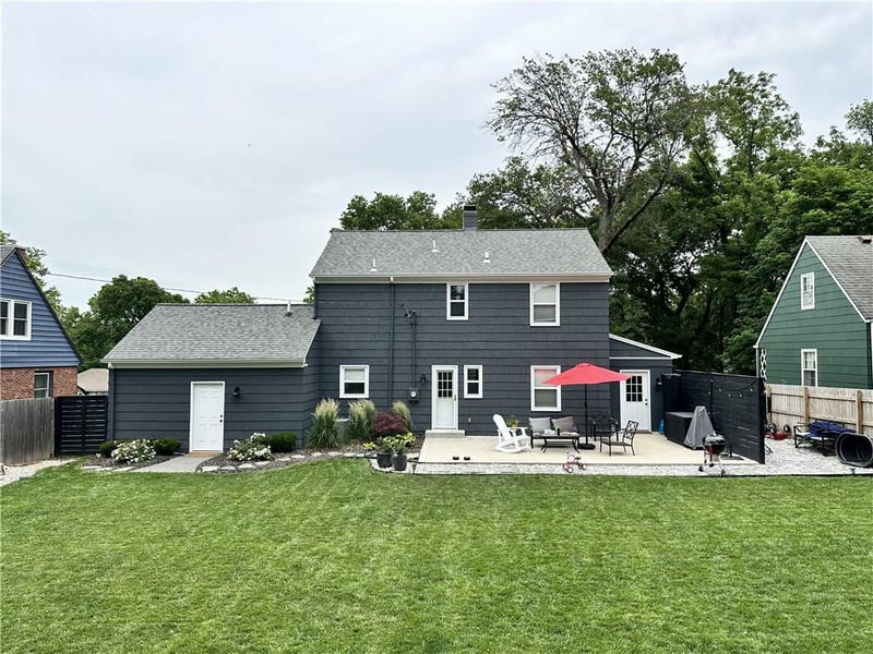 5812 Newton St, Overland Park, KS 66202