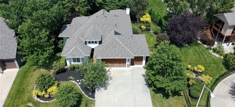9425 Spruce Ct, Kansas City, MO 64156