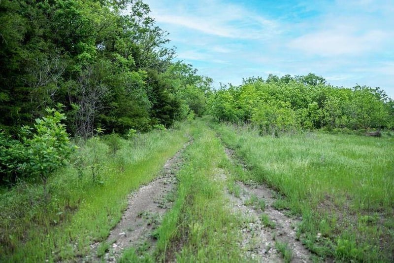 2000 Road Rd, Coffeyville, KS 67337