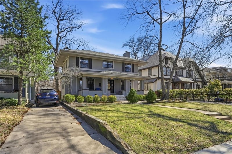 5825 Mcgee St, Kansas City, MO 64113